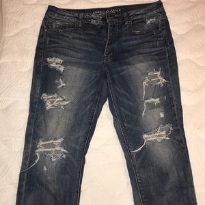 American Eagle size 12 distressed tomgirl jeans